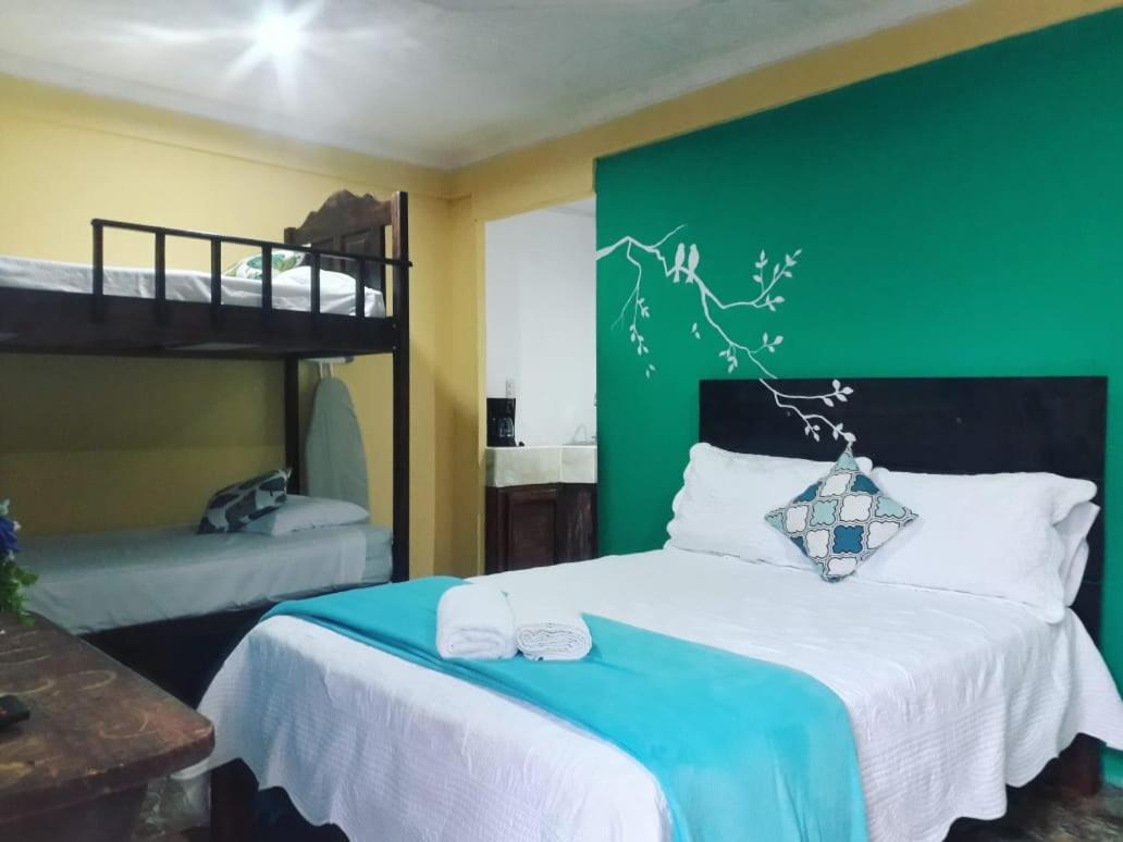 Hospedaje La Galerie Ciudad Cortes Экстерьер фото